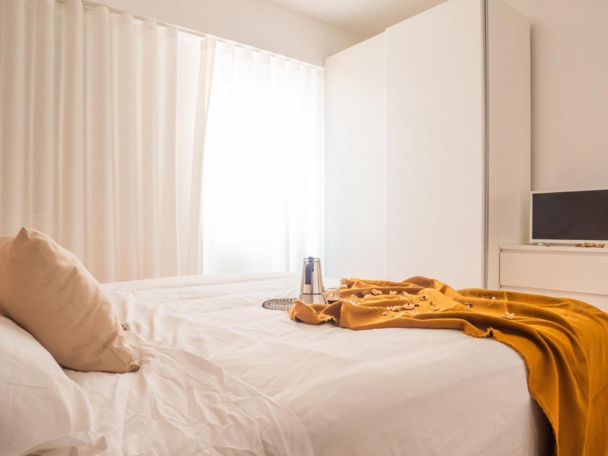 The Best Rent - Modern Apartment Near Corso Buenos Aires Milaan Buitenkant foto