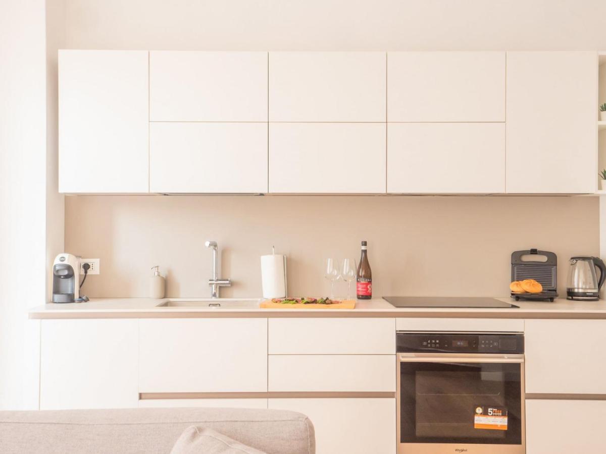 The Best Rent - Modern Apartment Near Corso Buenos Aires Milaan Buitenkant foto